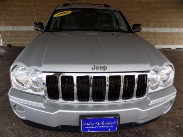 2006 Jeep Grand Cherokee Limited 4dr SUV 4WD w/ Front Side Airbags